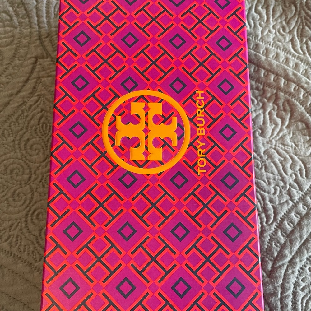 Tory Burch's Ines Sandals, NIB - Picture 6 of 6